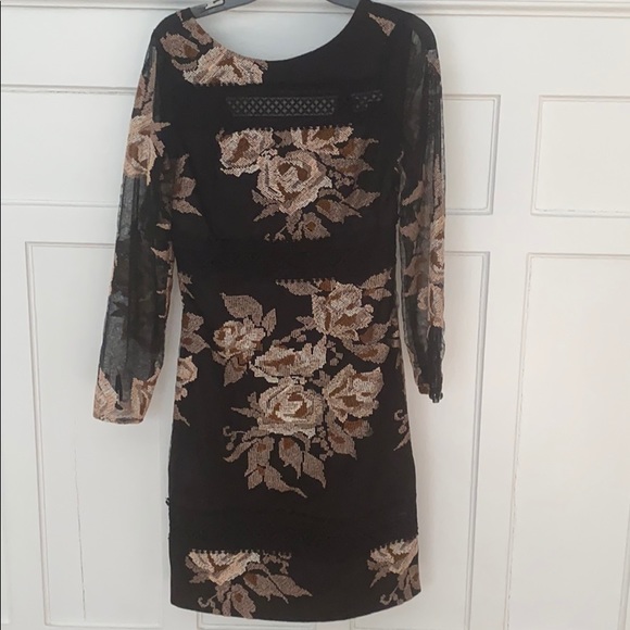New Belle Badgley Mischa Embroidered Dress - Picture 3 of 10